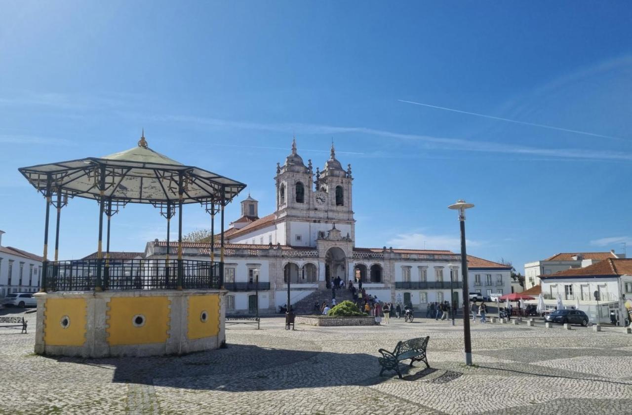 Casa Na Onda Liberdade Lägenhet Nazaré Exteriör bild