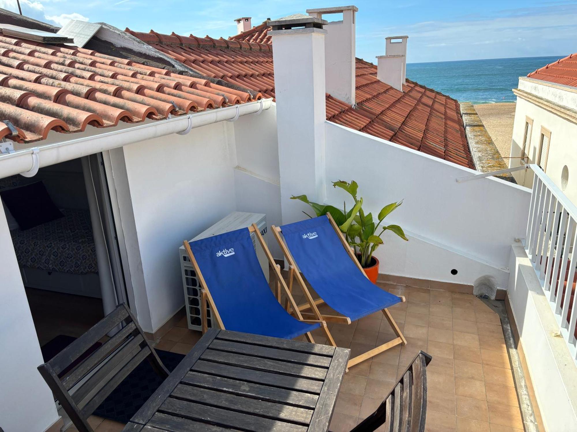 Casa Na Onda Liberdade Lägenhet Nazaré Exteriör bild